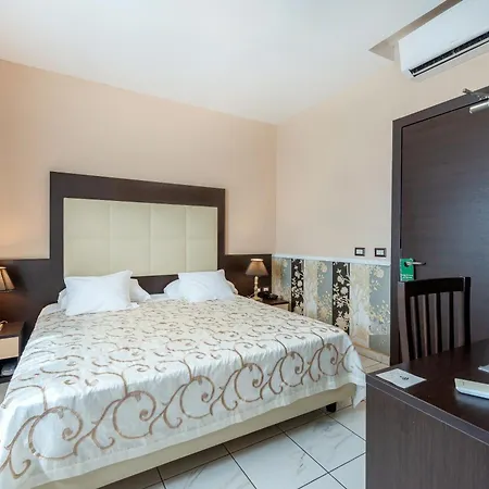 Ξενοδοχείο De La Relais Φιουμιτσίνο