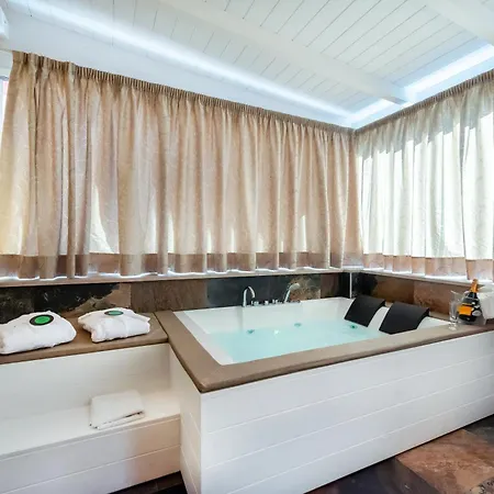De La Relais Φιουμιτσίνο