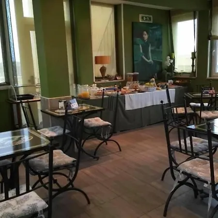 Hotel De La Relais