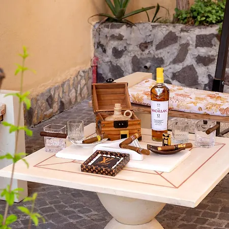 Hotel De La Relais 3*