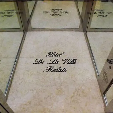 De La Relais Hotel